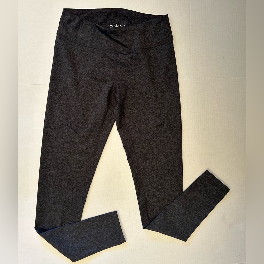 Zella charcoal grey leggings with small waist pocket. Sz-S P12